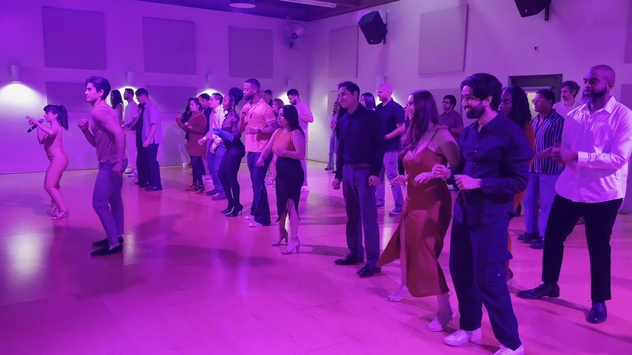 A sold-out Rhythm & Romance crowd learning bachata in Los Angeles