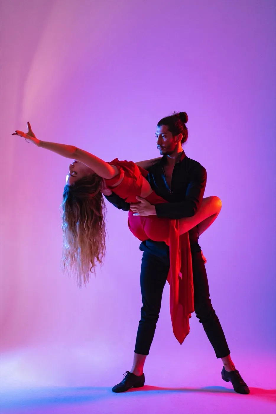 Illustration from the Salsa Dance LA blog