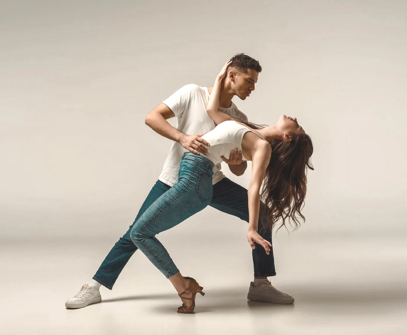 Illustration from the Salsa Dance LA blog