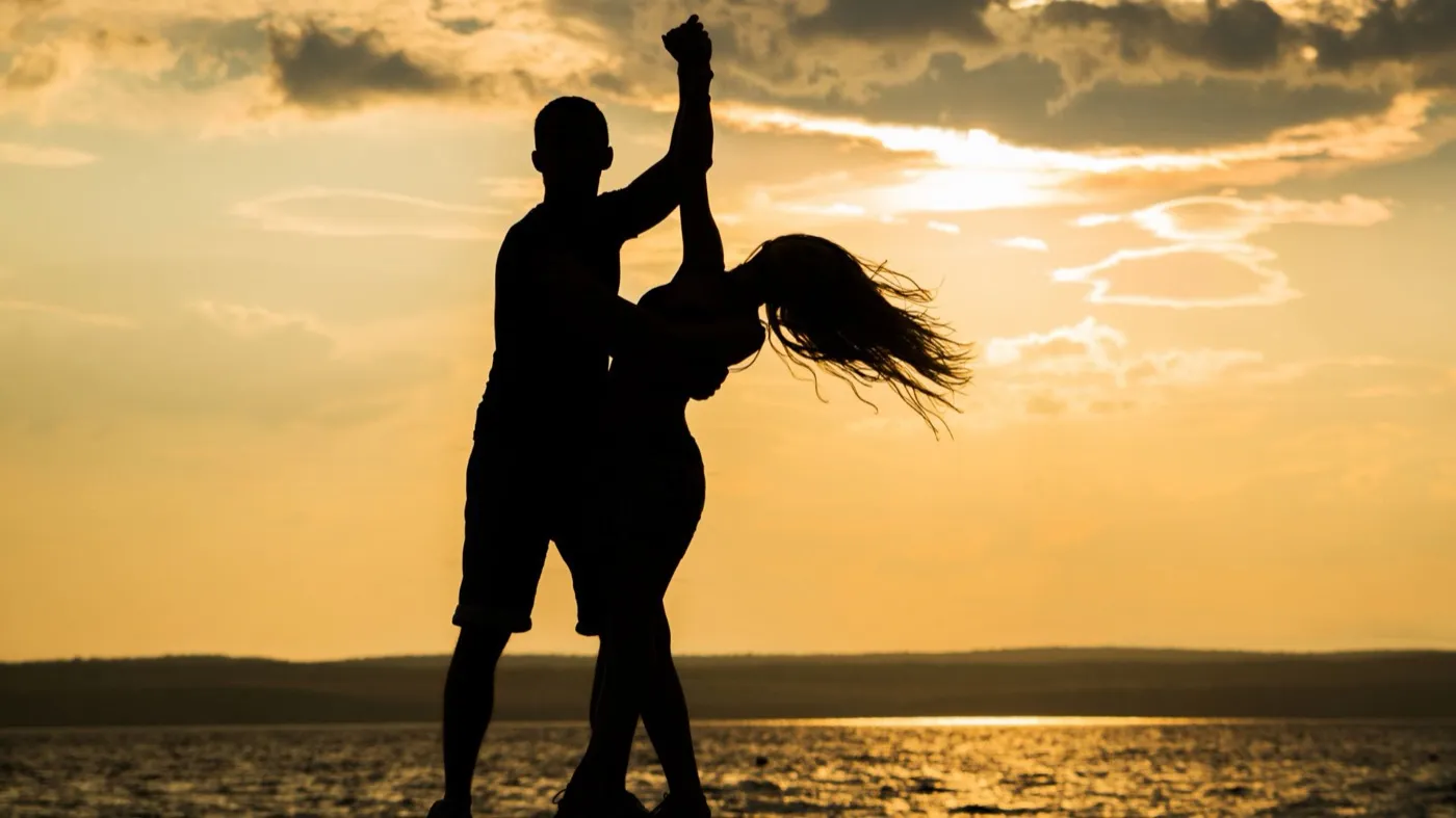 Illustration from the Salsa Dance LA blog